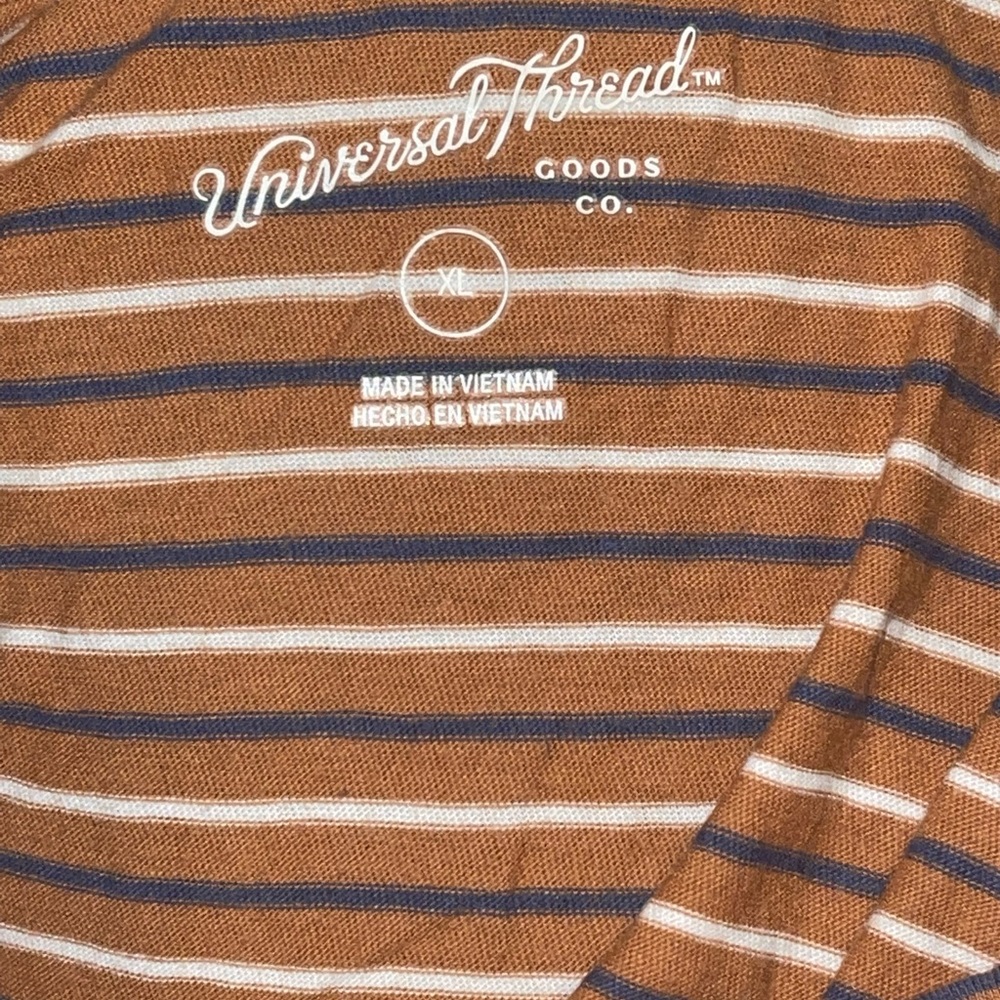 Universal Thread Striped Tee - Picture 2 of 3